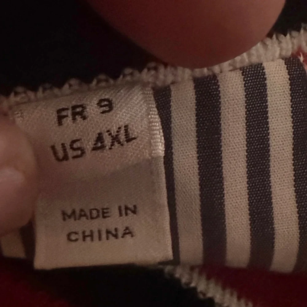 Lacoste Logo V-Neck Red Sweater Mens 4XL - Picture 4 of 6